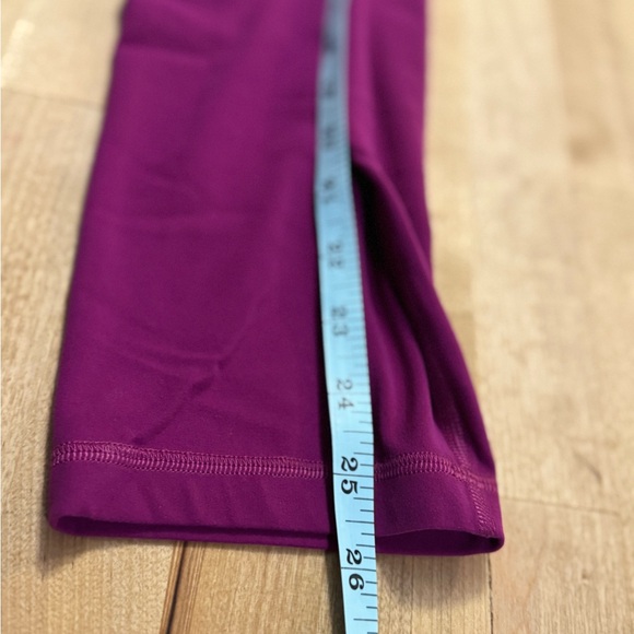 Lululemon NWOT High-Waisted Align crop leggings - Picture 7 of 7